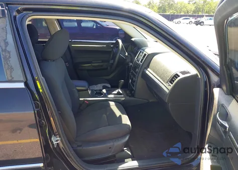 2010 Chrysler 300 Touring Plus from USA, damaged, VIN 2C3CA1CV7AH328704